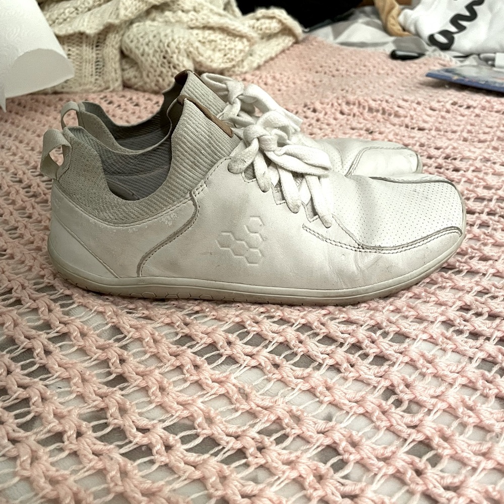 Vivo Barefoot Shoes Size 41